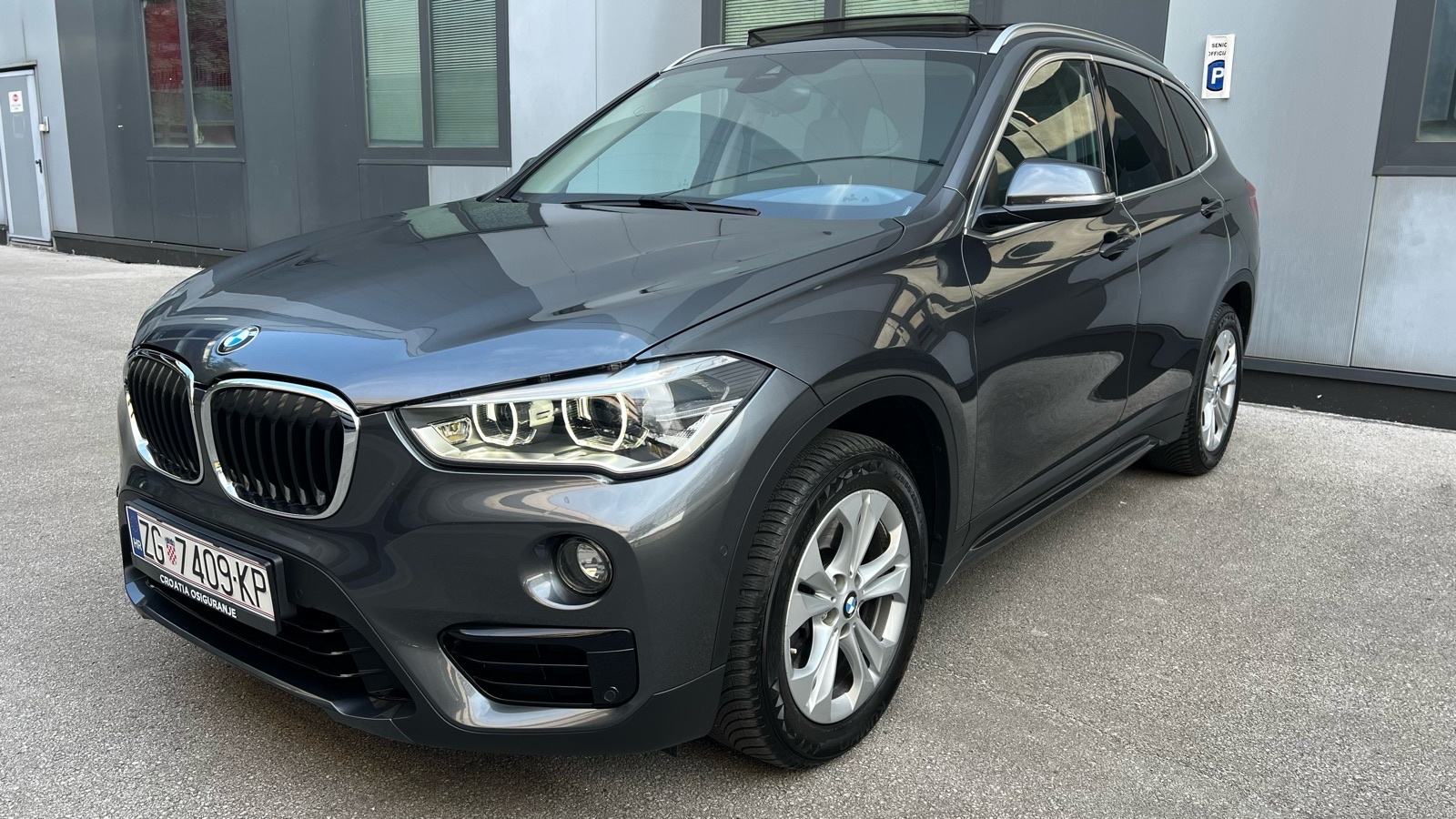 BMW X1 xDrive20d SportLine Automatik Panorama Head up, fotografija 2
