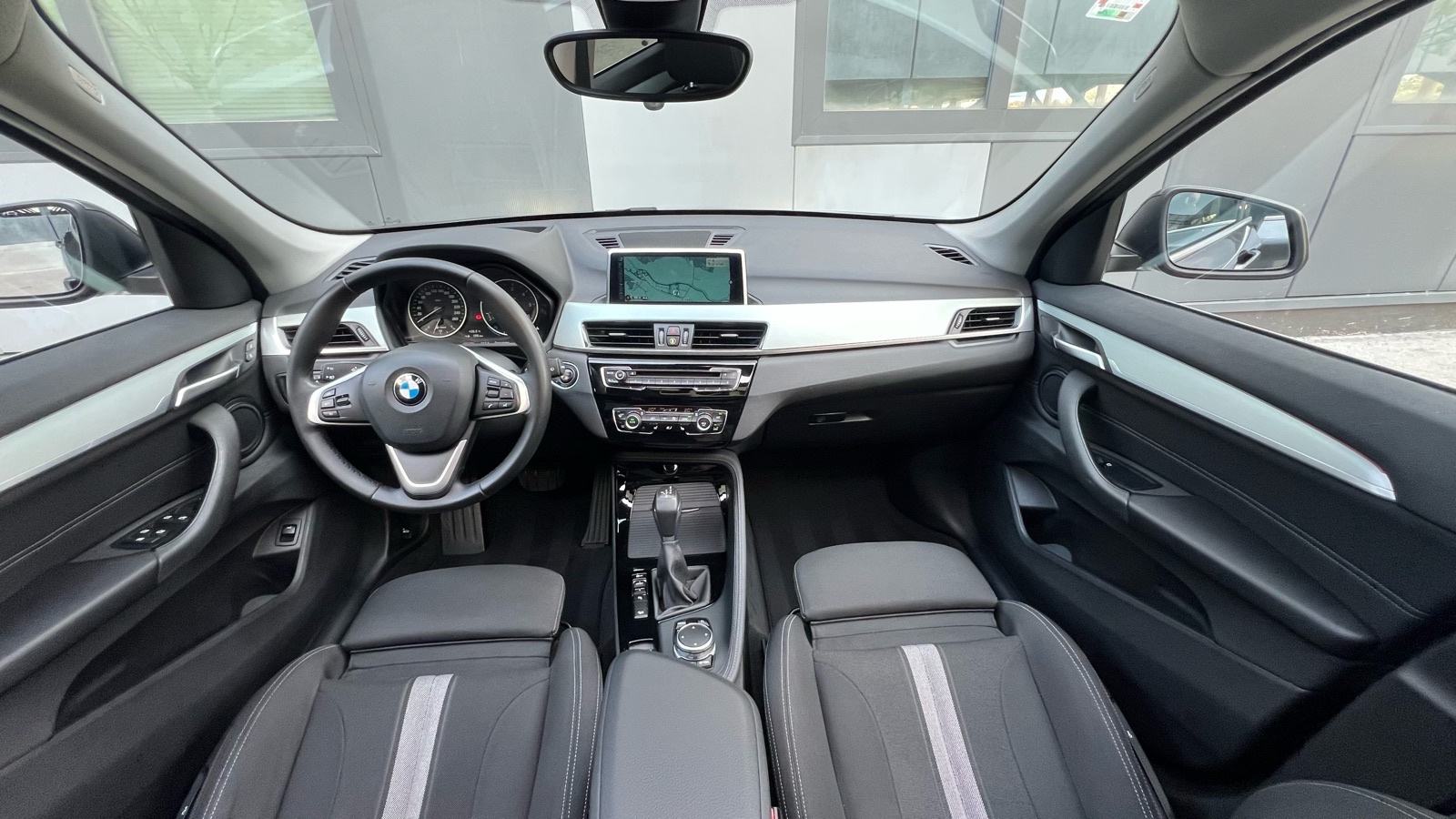 BMW X1 xDrive20d SportLine Automatik Panorama Head up, fotografija 10