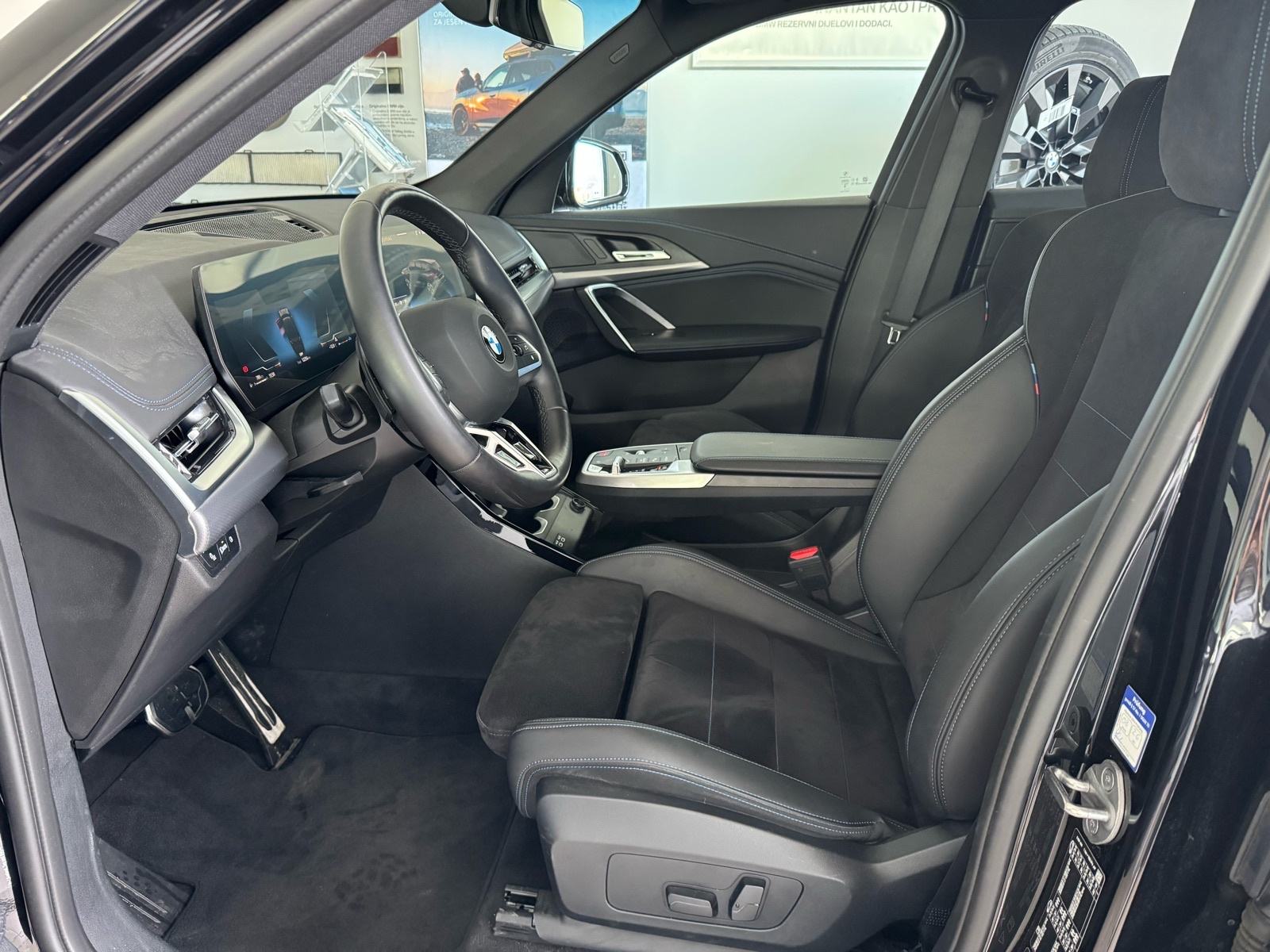 BMW X1 xDrive23d M-sport, fotografija 7