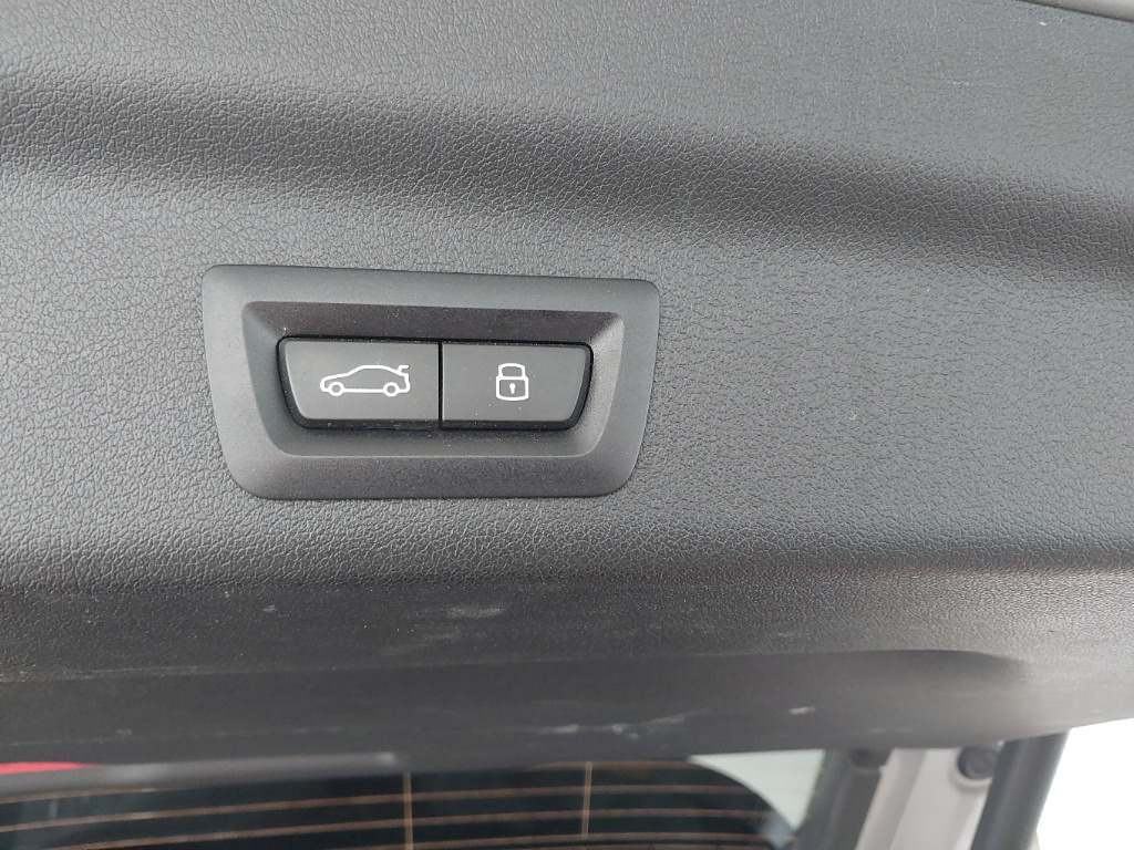 BMW X1 xDrive23d M sport, fotografija 12