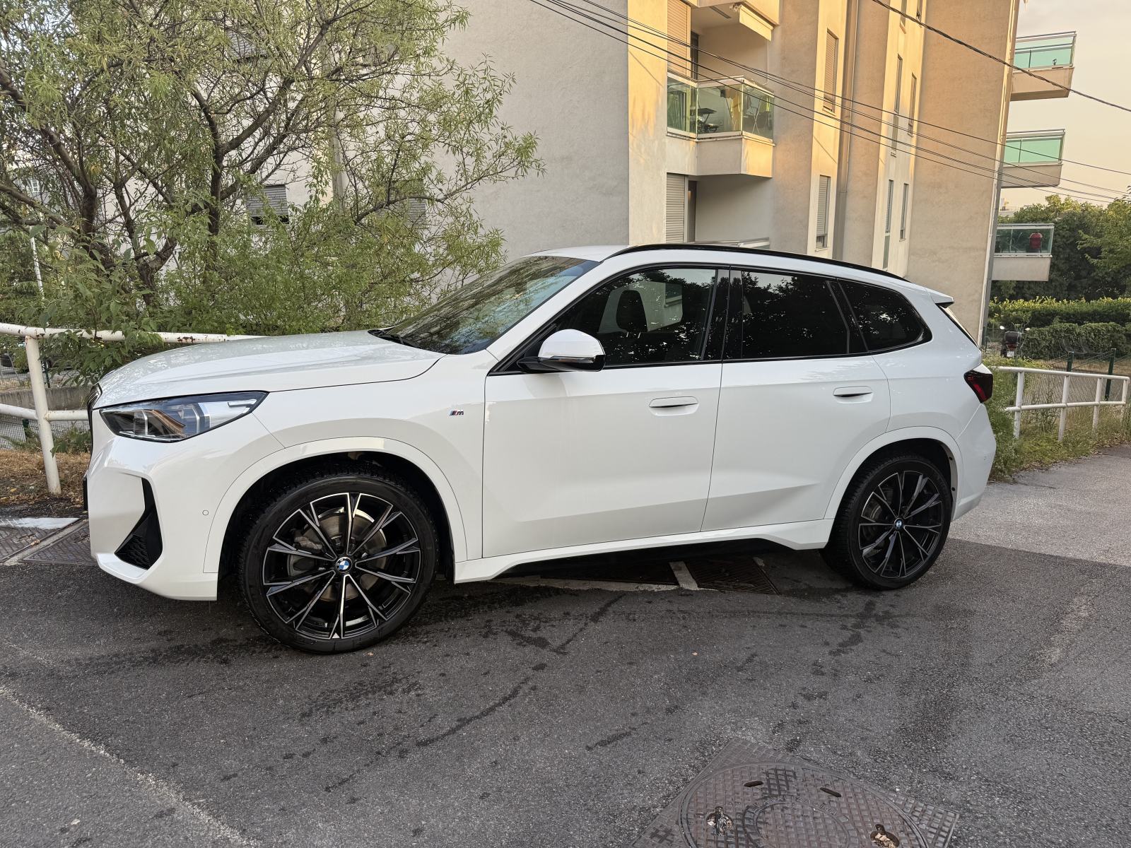 BMW X1 xDrive23d, fotografija 8