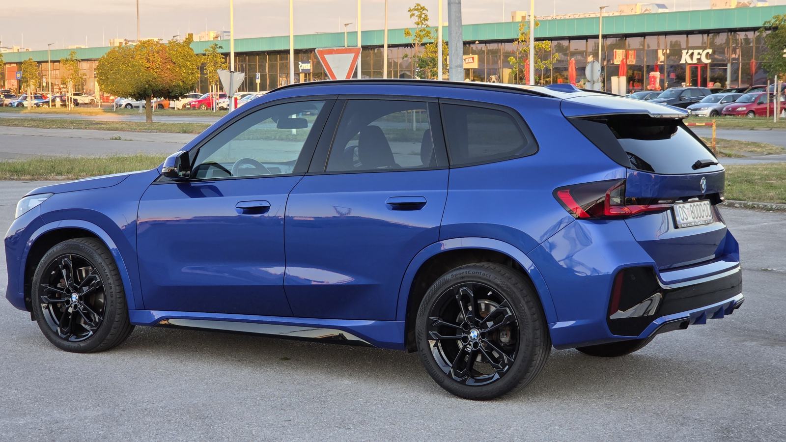 BMW X1 xDrive23i**M-SPORT 35 TKM LED NAVI KAMERA 360 PDV-U, fotografija 5