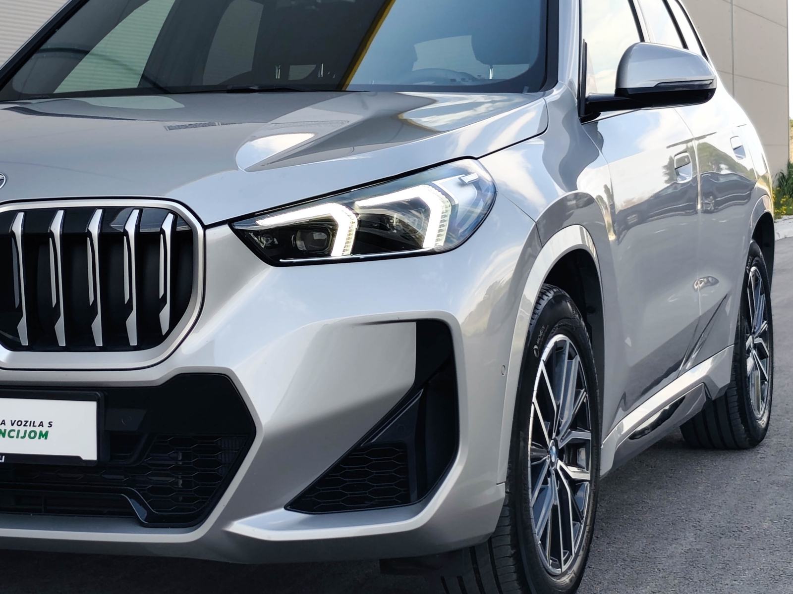 BMW X1 xDrive23i M Paket ⭐AKCIJA - 2G. JAMSTVA + REGISTRACIJA⭐, pogled izvana - slika 2