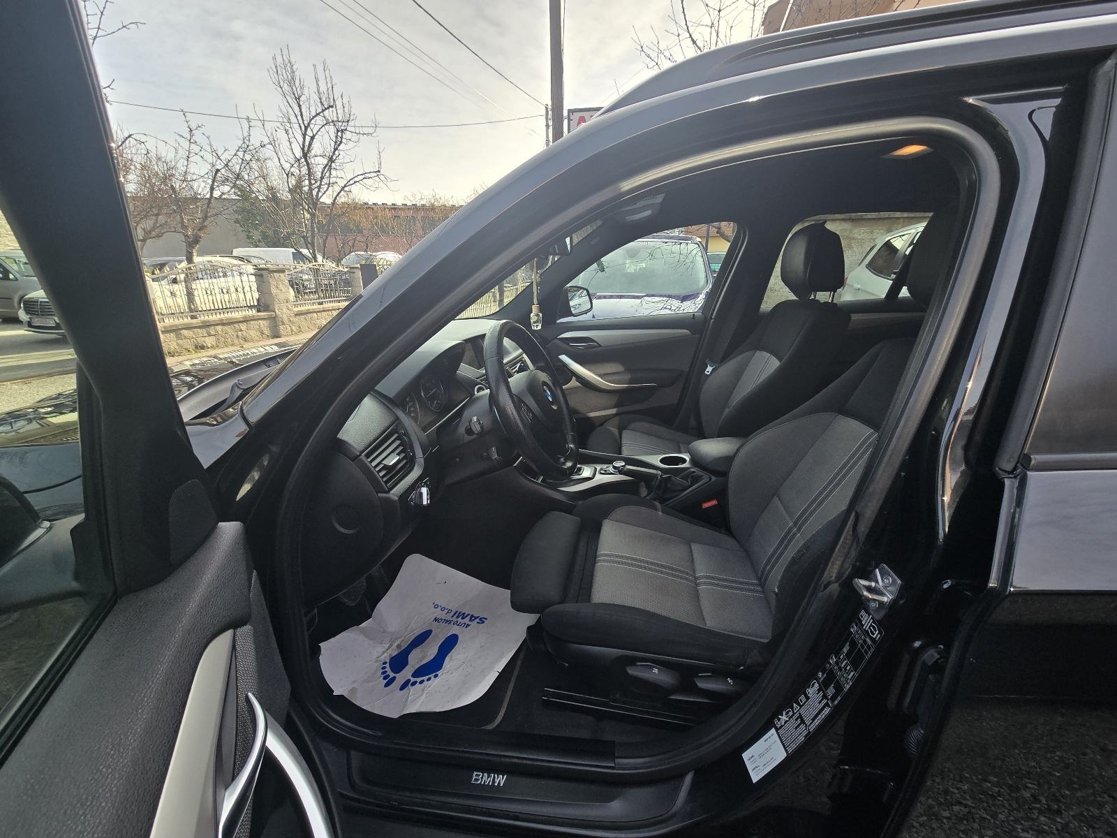 BMW X1 xDrive25d+AUTOMATIK+NAVI+NOVI LANAC+M SPORT PAKET++, fotografija 14