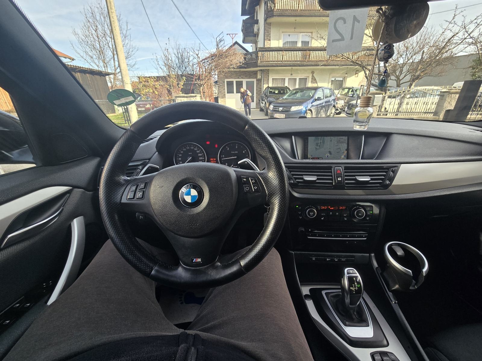 BMW X1 xDrive25d+AUTOMATIK+NAVI+NOVI LANAC+M SPORT PAKET++, fotografija 15