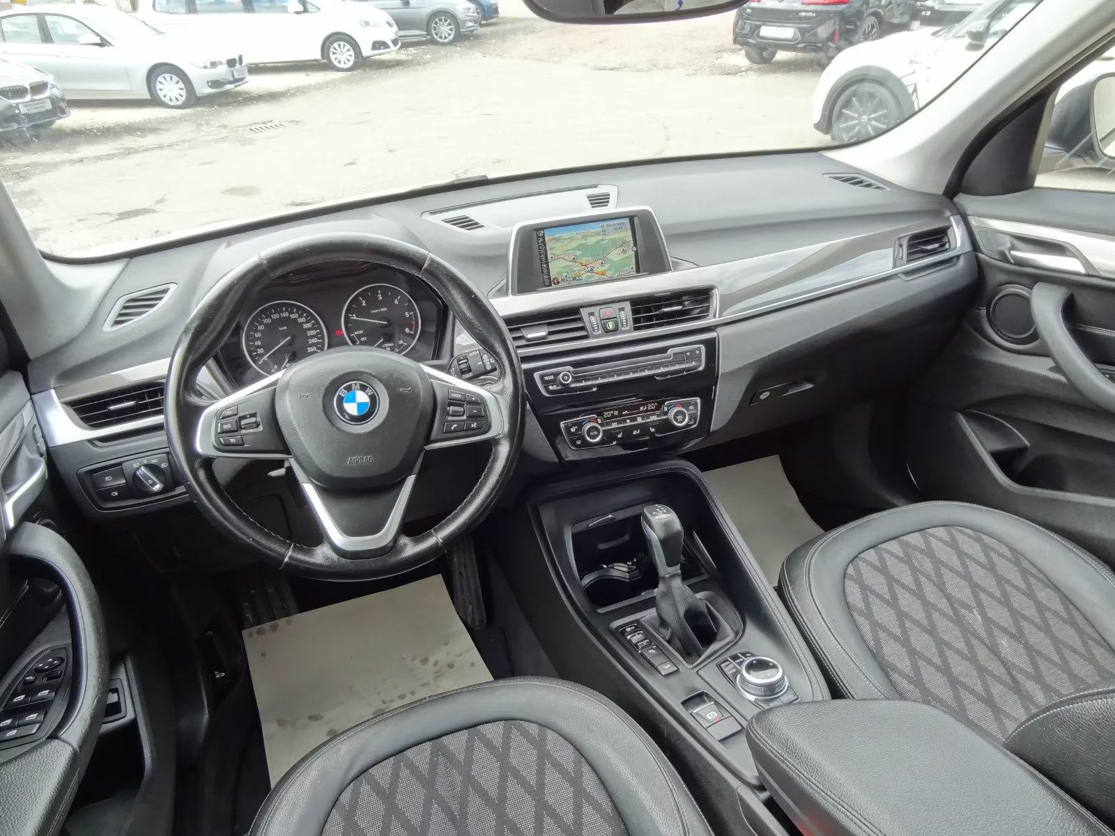 BMW X1 xDrive25d, xLine, Automatik, fotografija 10