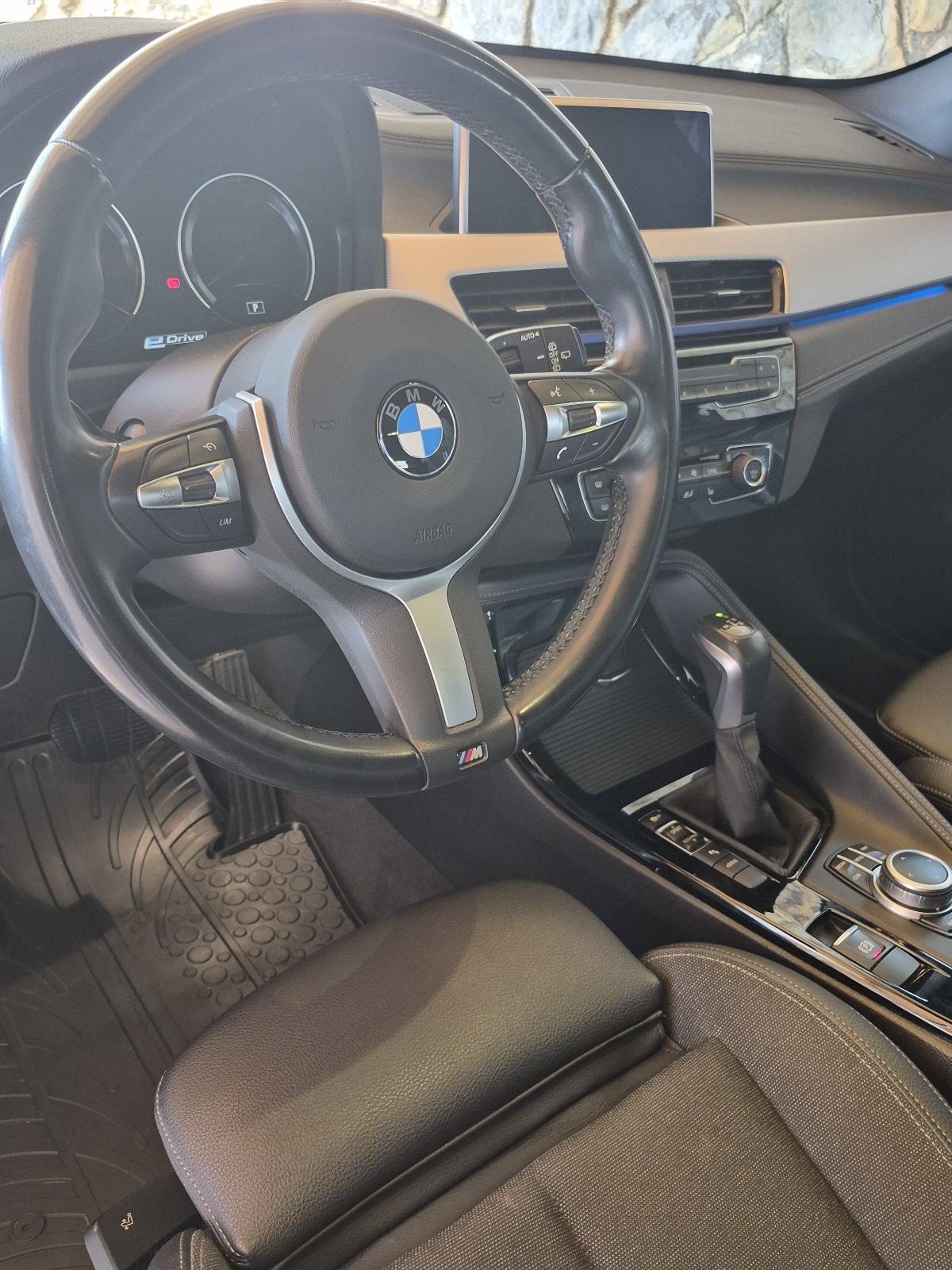 BMW X1 xDrive25e m-sport automatic, fotografija 11