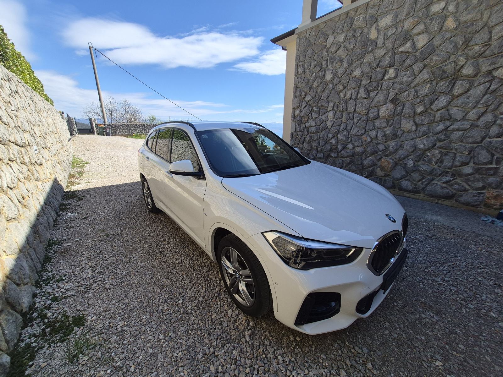 BMW X1 xDrive25e m-sport automatic, pogled izvana - slika 2