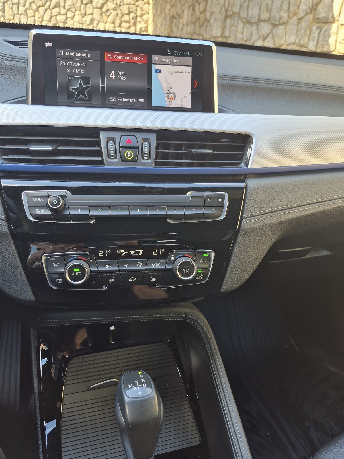BMW X1 xDrive25e m-sport automatic, fotografija 14