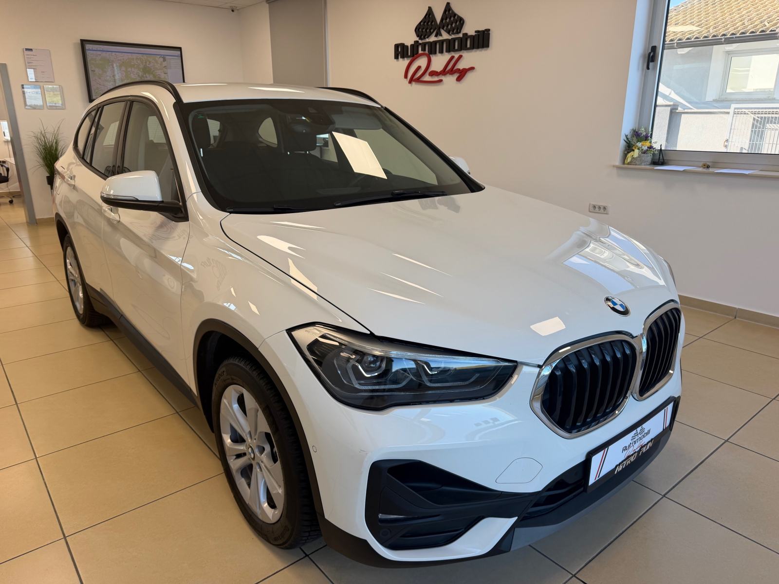 BMW X1 xDrive25e***AKCIJA***, fotografija 1