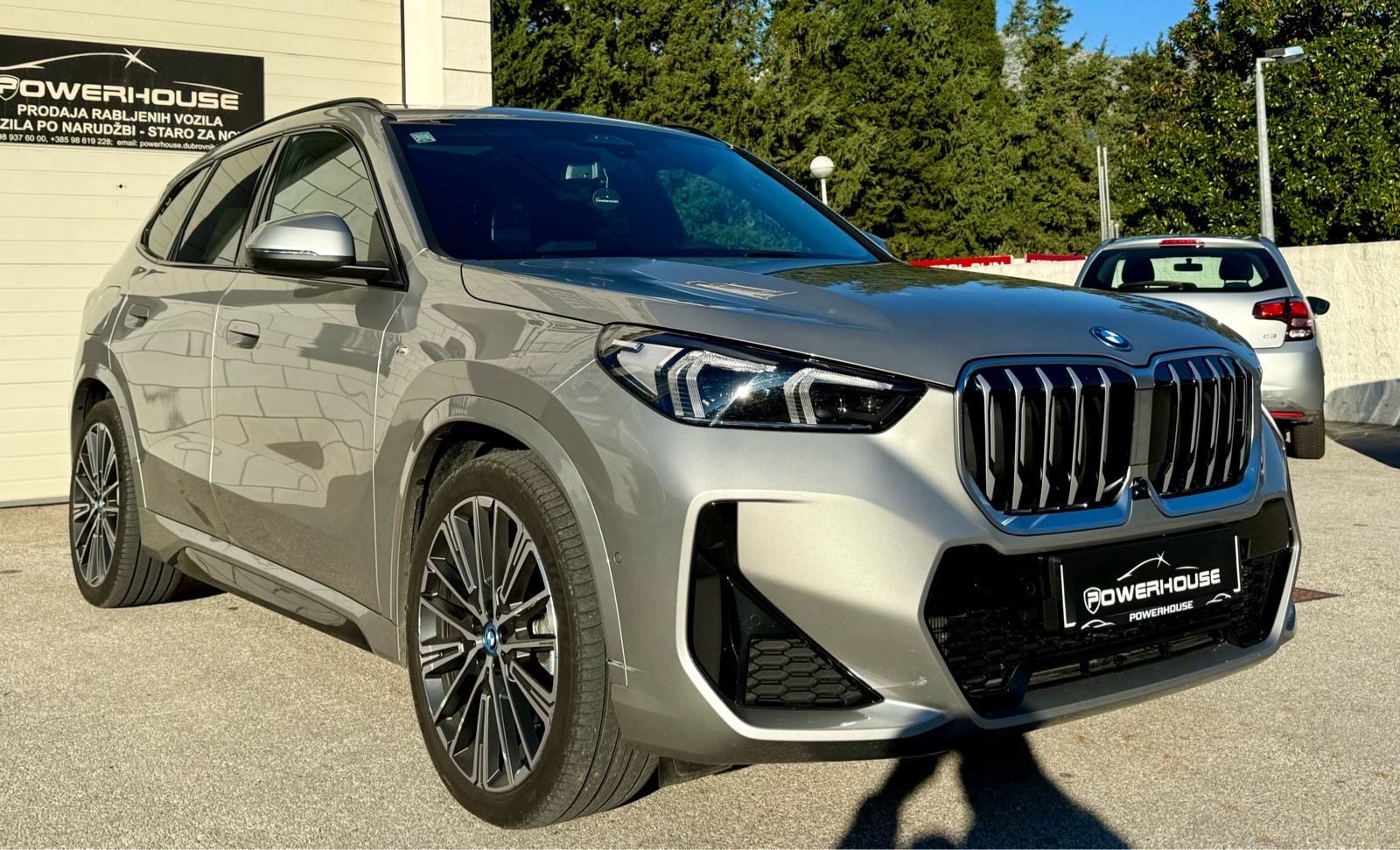BMW X1 xDrive30e automatik M sport, pogled izvana - slika 1