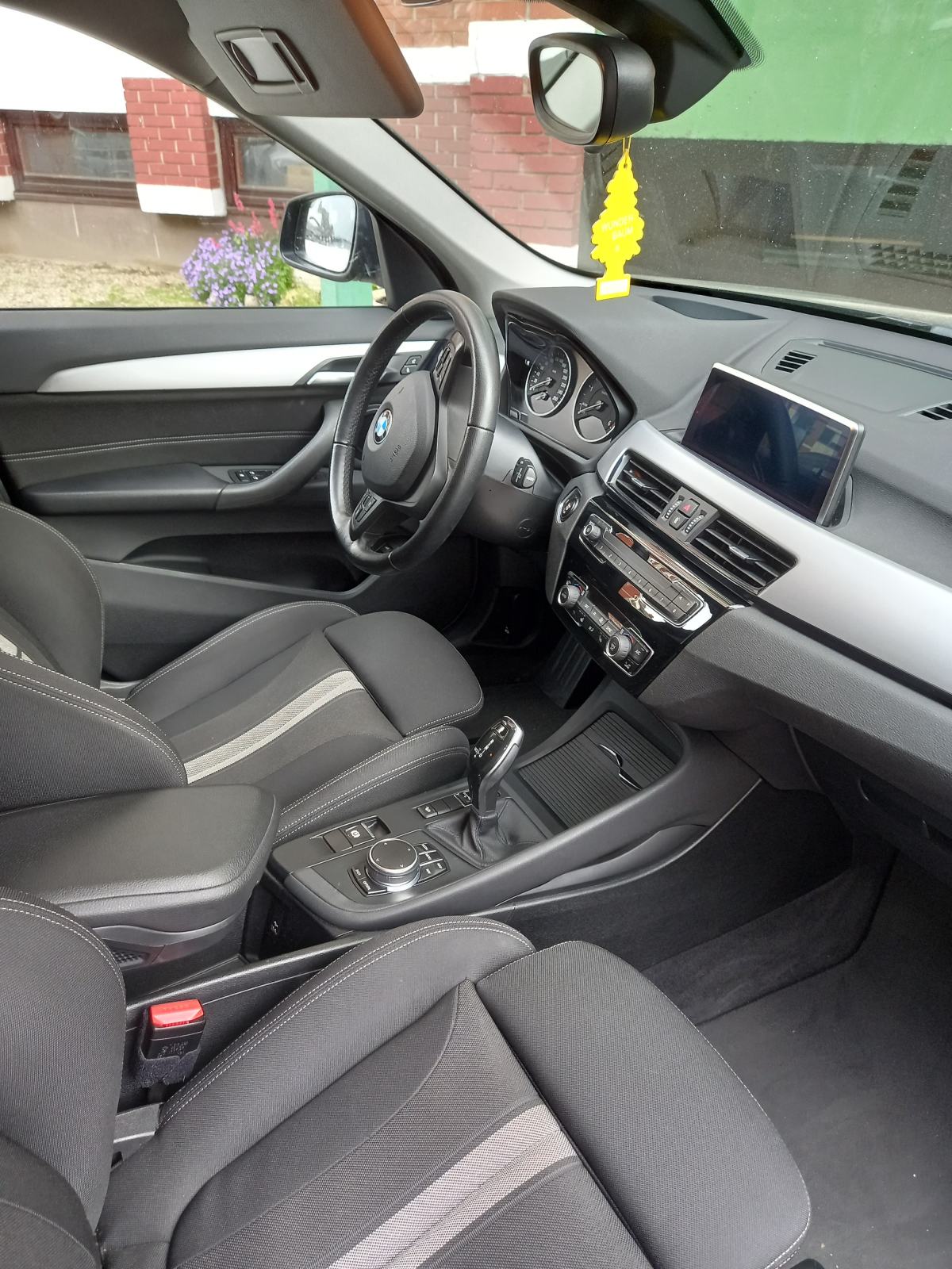 BMW X1xDrive20d, 140 kw, automatic, Head up displey, fotografija 9