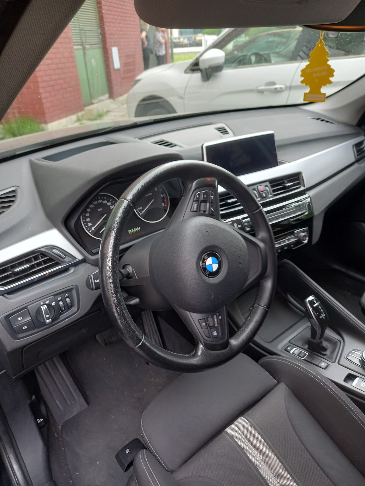 BMW X1xDrive20d, 140 kw, automatic, Head up displey, fotografija 11