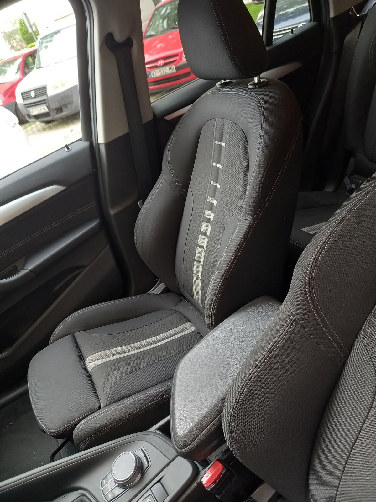BMW X1xDrive20d, 140 kw, automatic, Head up displey, fotografija 13