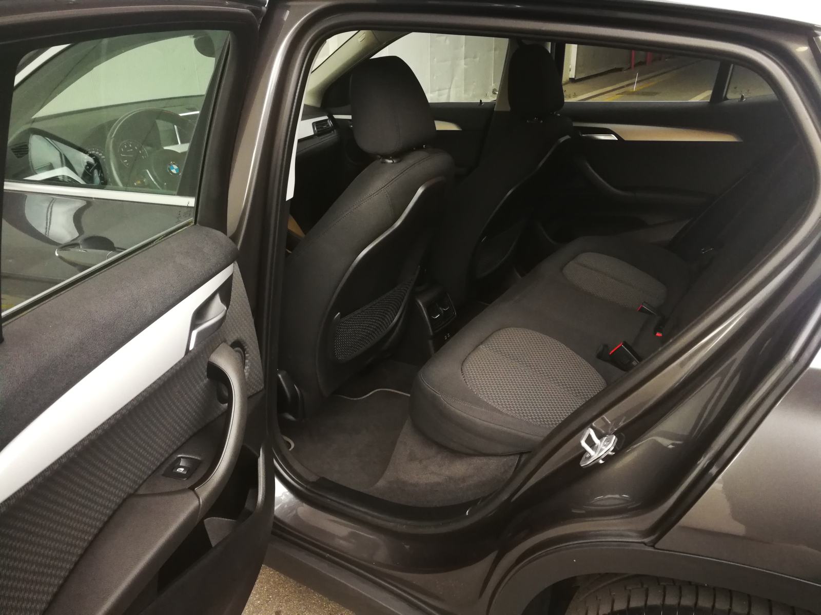 BMW X2 PLUG-IN HIBRID**REGISTRIRAN 1 god.***KAMERA**, fotografija 16