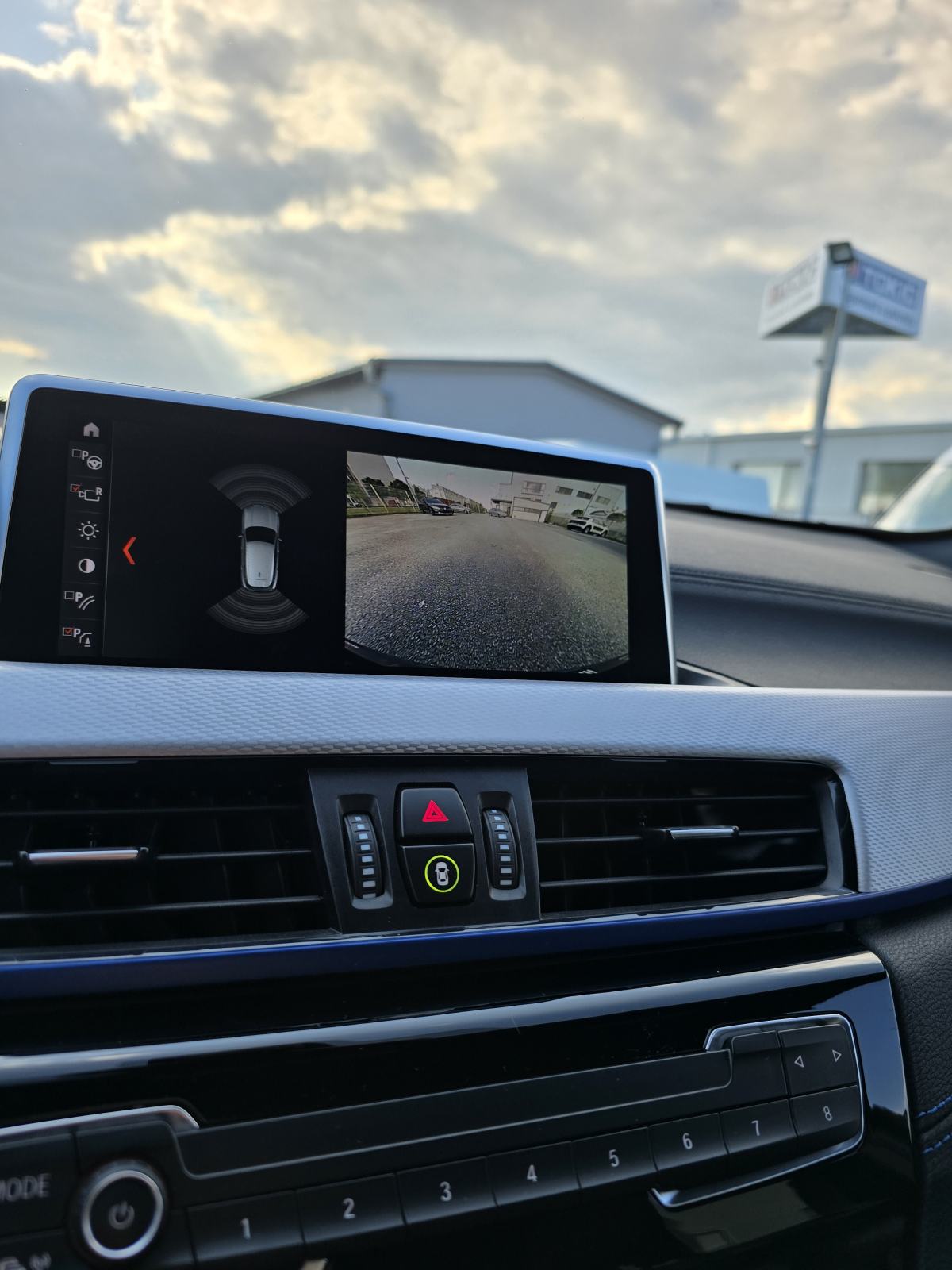BMW X2 1.8D 4X4 * M-SPORT PAKET * ODLIČNO STANJE * 2022.GOD. * JAMSTVO, fotografija 16