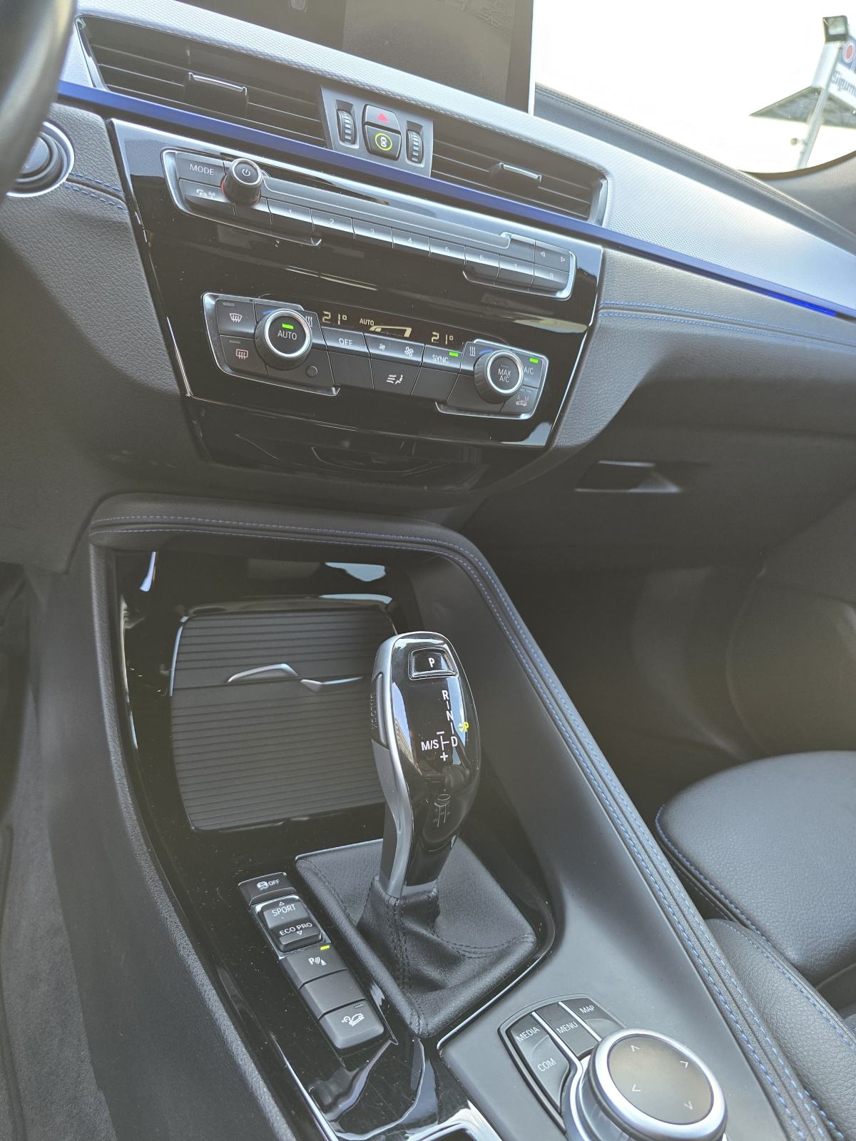 BMW X2 1.8D 4X4 * M-SPORT PAKET * ODLIČNO STANJE * 2022.GOD. * JAMSTVO, fotografija 15
