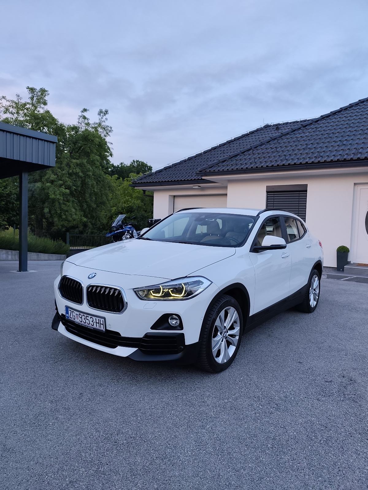 Bmw x2 118d. 2.0diesel.reg.godinu dana.servisiran.automatic., fotografija 4