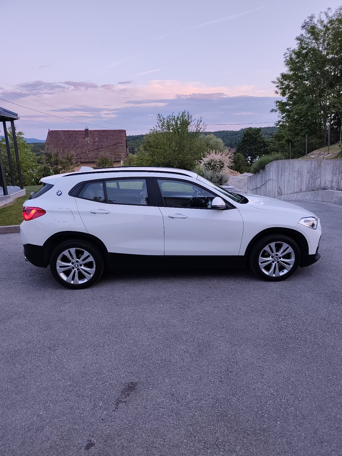 Bmw x2 118d. 2.0diesel.reg.godinu dana.servisiran.automatic., fotografija 5