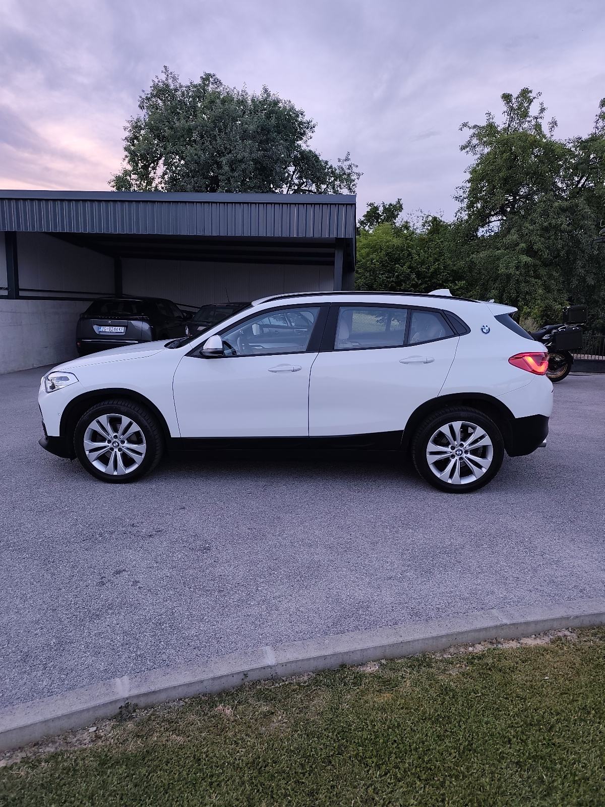 Bmw x2 118d. 2.0diesel.reg.godinu dana.servisiran.automatic., fotografija 6