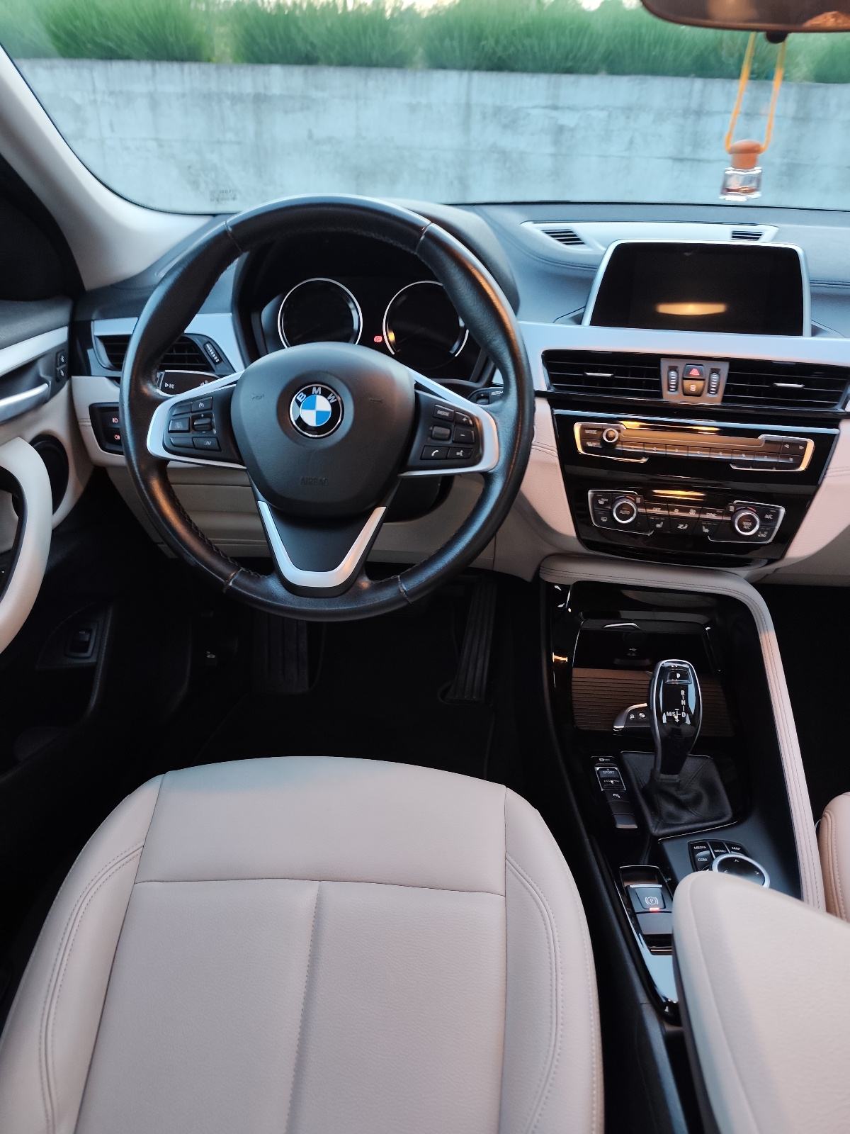 Bmw x2 118d. 2.0diesel.reg.godinu dana.servisiran.automatic., fotografija 12