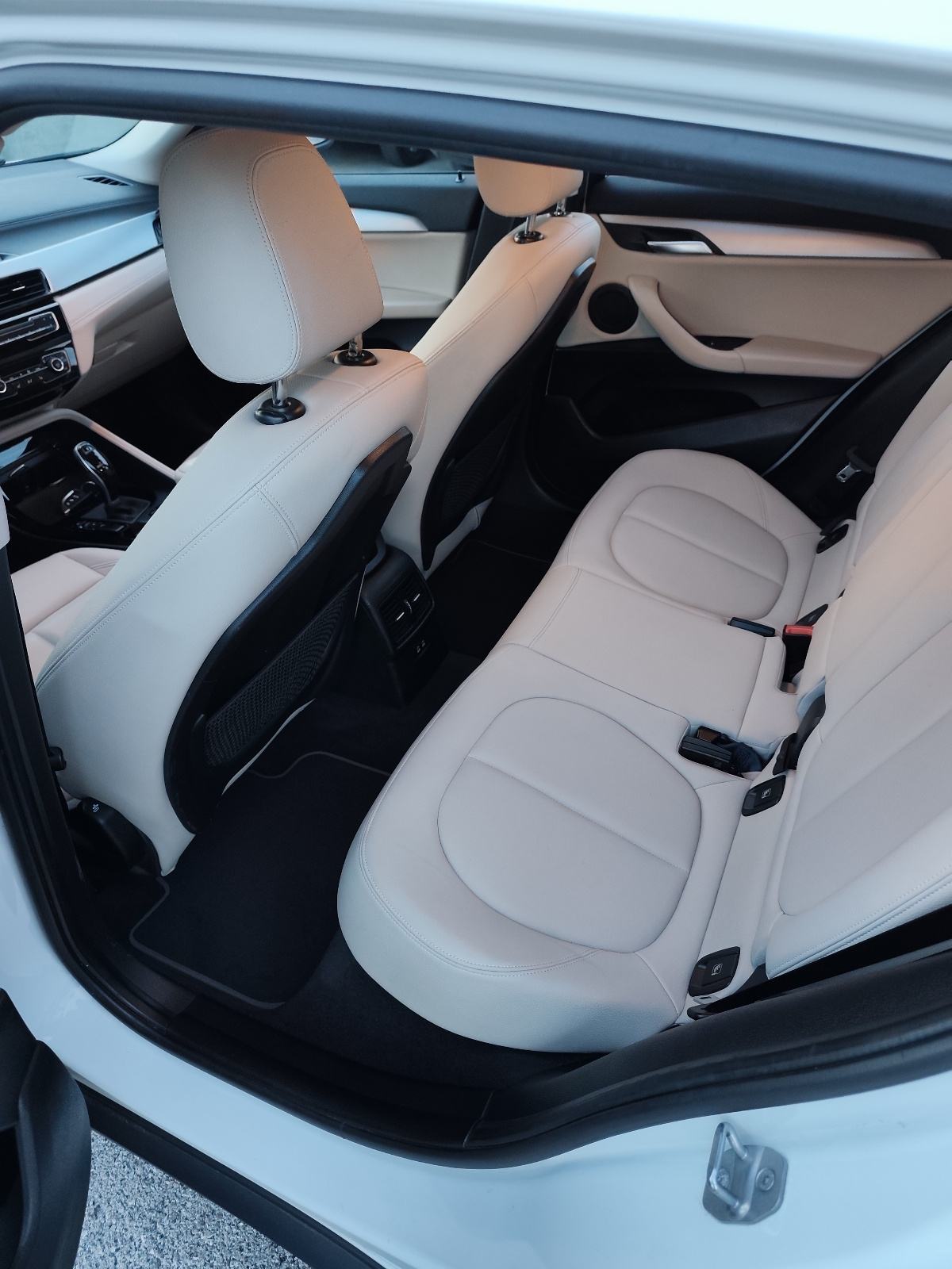 Bmw x2 118d. 2.0diesel.reg.godinu dana.servisiran.automatic., fotografija 18