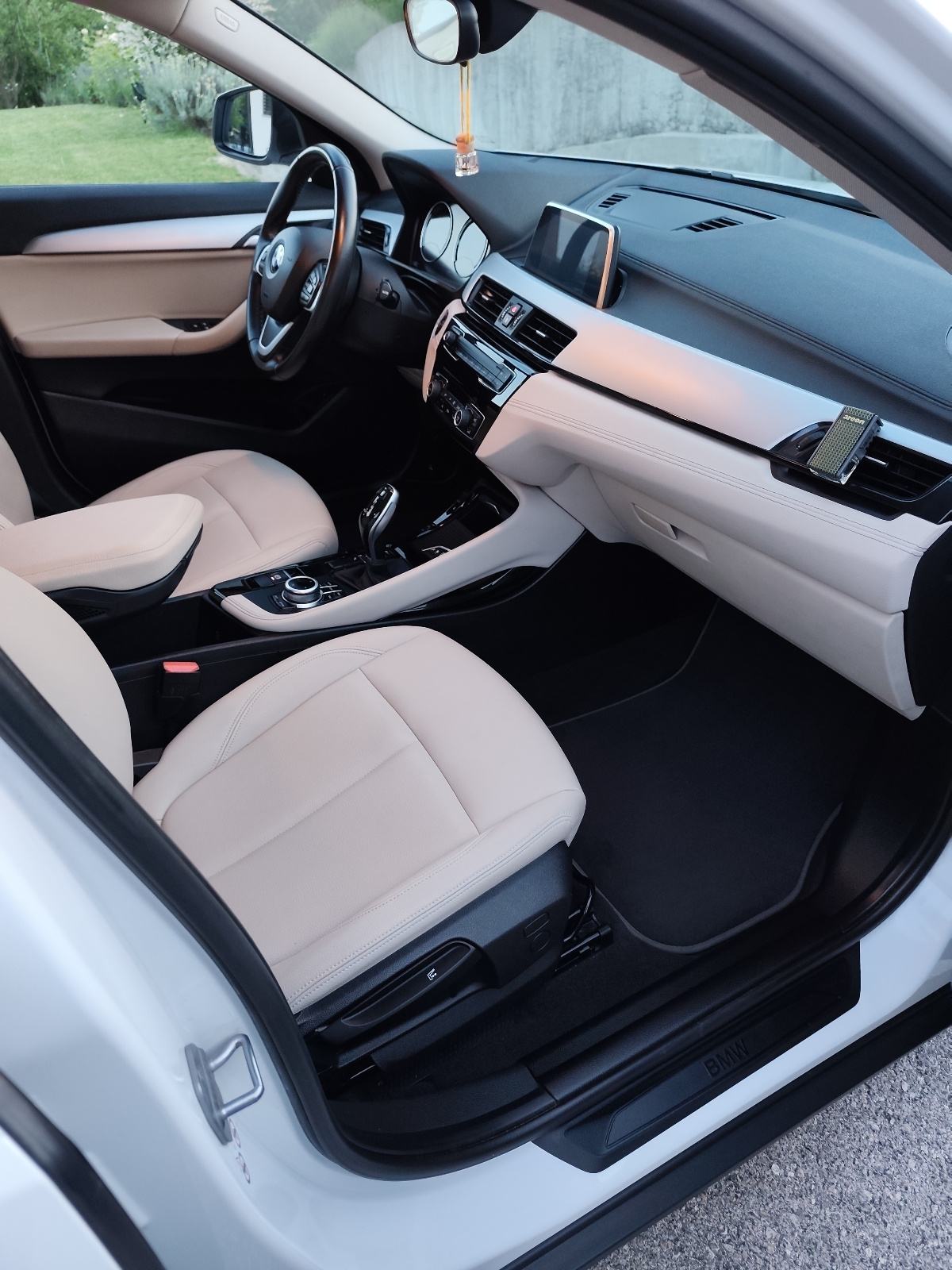 Bmw x2 118d. 2.0diesel.reg.godinu dana.servisiran.automatic., fotografija 15