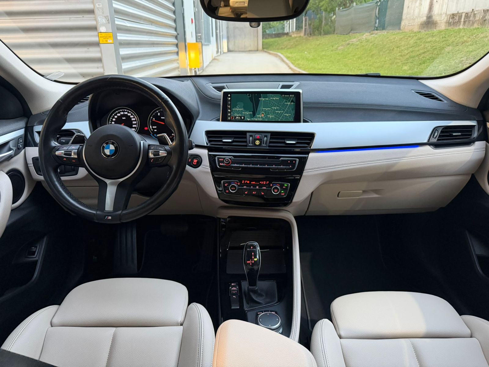 BMW X2 18d 2.0 150ks, Aut. FULL LED, HUD, R. KAMERA, TOP STANJE!!, fotografija 9