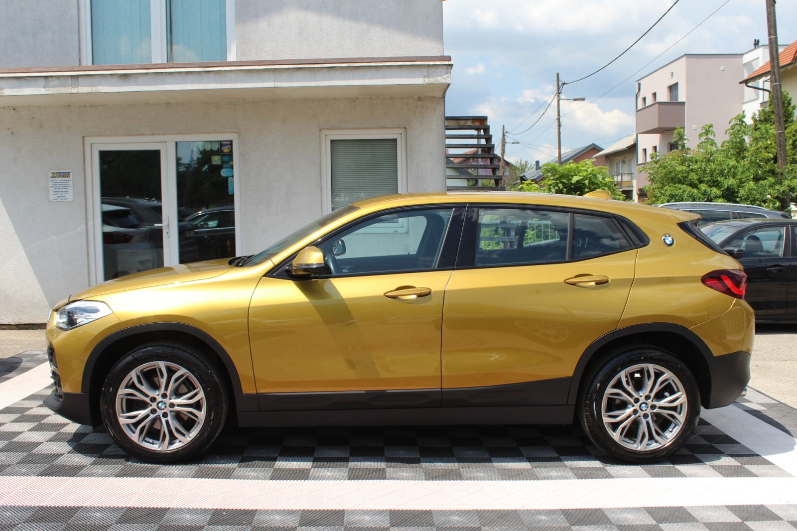 BMW X2 18d, ALU 18", NAVI, LED, ALU 18", SPORTSKA SJEDALA, GARANCIJA., pogled izvana - slika 4