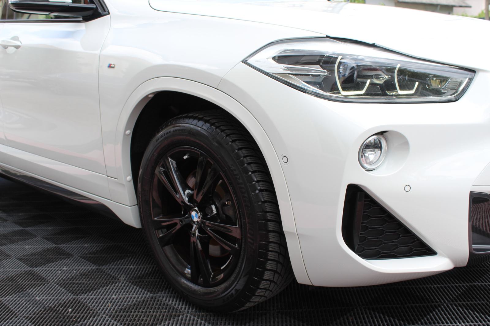 BMW X2 18d AUTOMATIK, M-PAKET, NAVIGACIJA, LED, KOŽA, ALU 17, ITD..., fotografija 16