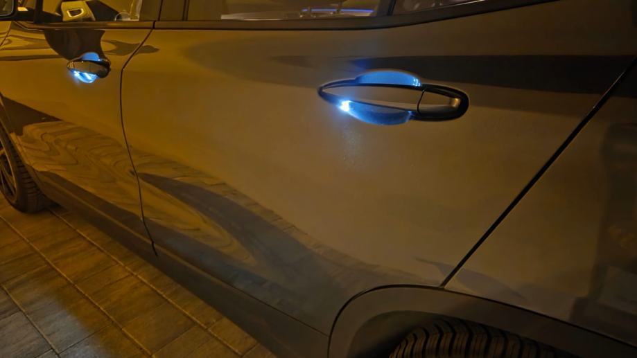 BMW X2 18i benzin automatik M felge i unutrasnjost kamera LED Keyless, fotografija 18