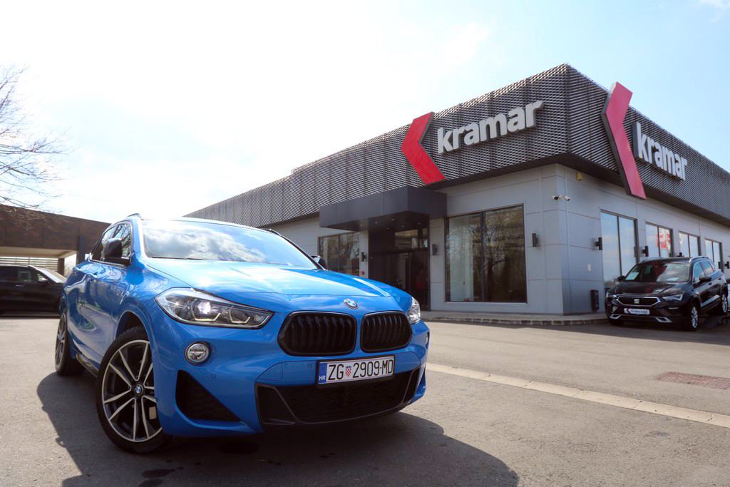 BMW X2 2.0 D xDrive 4x4 20d Automatik M-Sportpaket Shadow Line -LED-, fotografija 19