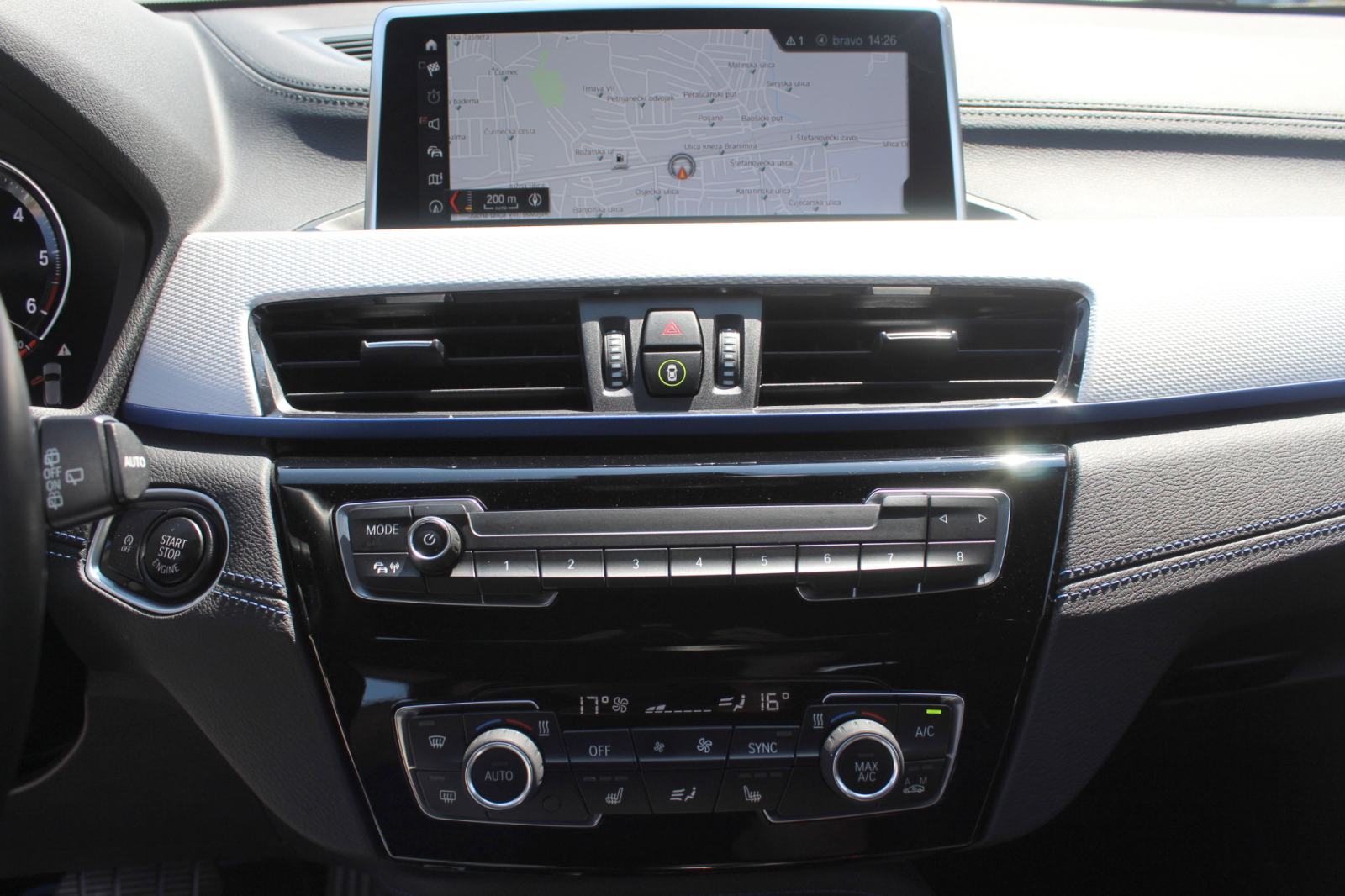 BMW X2 20d AUTOMATIK, M-PAKET, NAVI, LED, KOŽA, ALU 19", GARANCIJA., fotografija 12