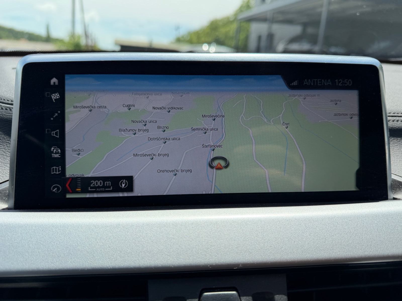 BMW X2 sDrive16d AUTOMATIK,NAVI PROF,LED,RADAR,KAMERA,REG. DO 03/2027!, fotografija 11