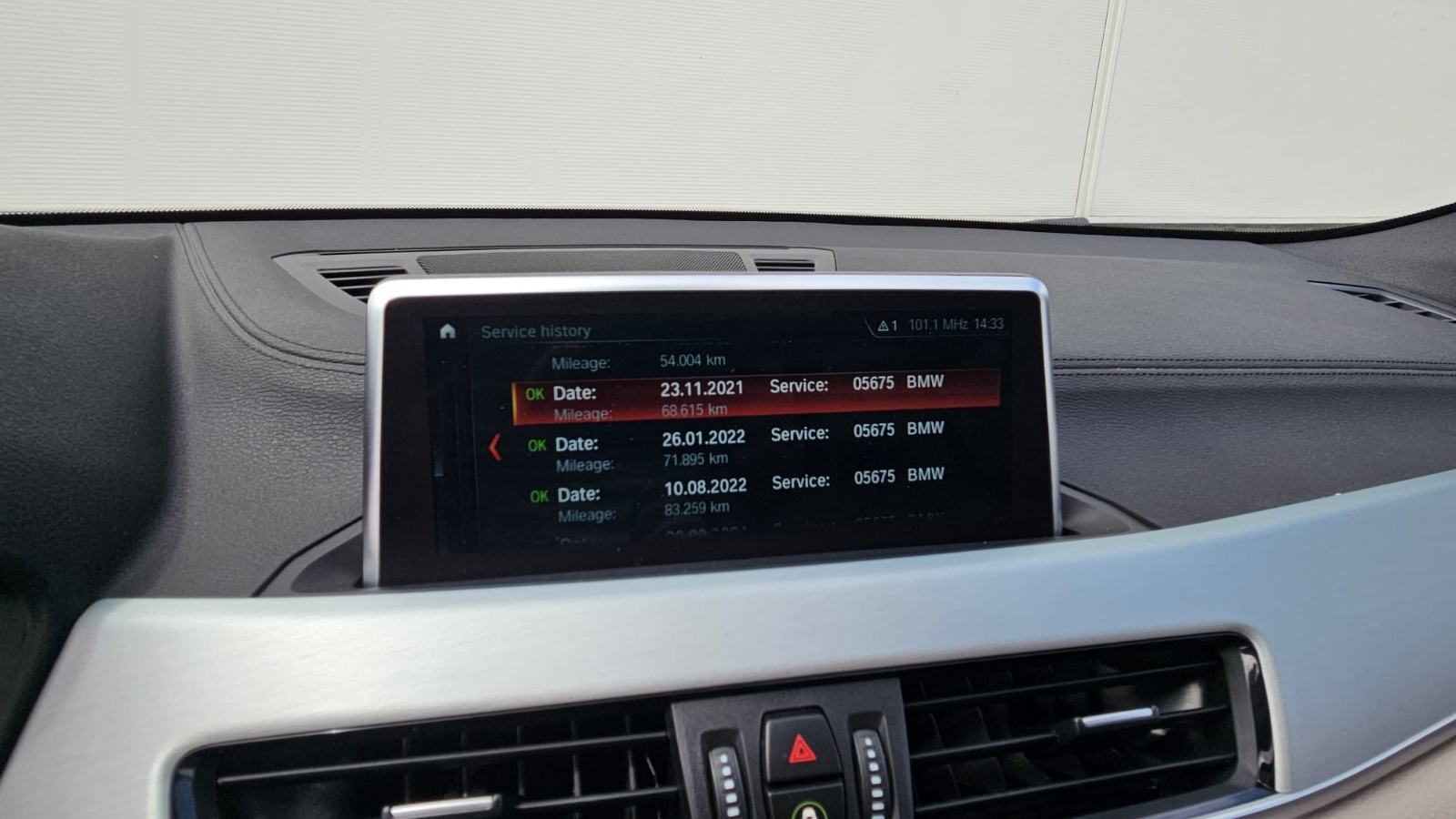 BMW X2 sDrive18d automatik Pano LED Navi KOŽA, fotografija 18