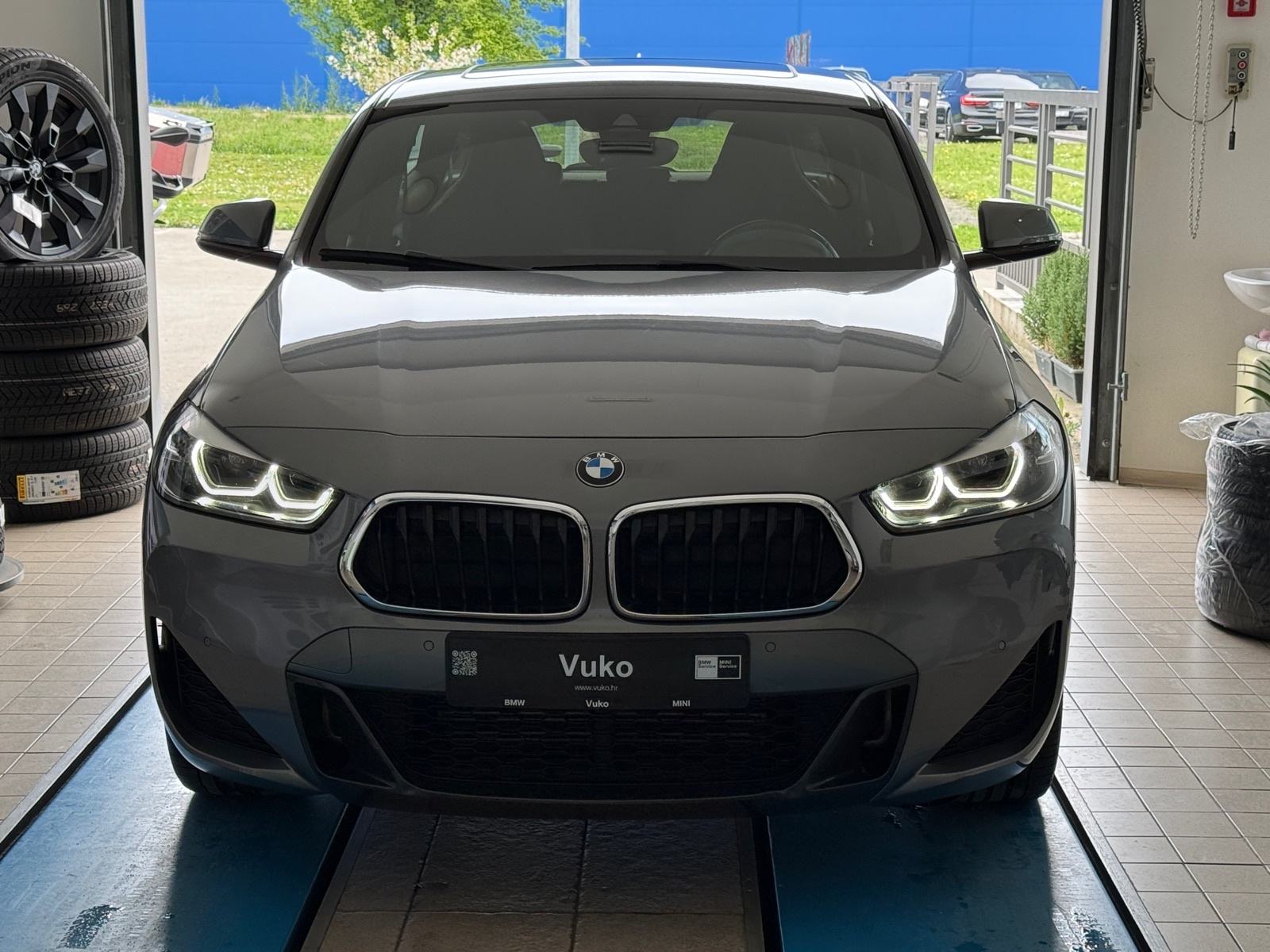 BMW X2 sDrive18d automatik M-sport, fotografija 2