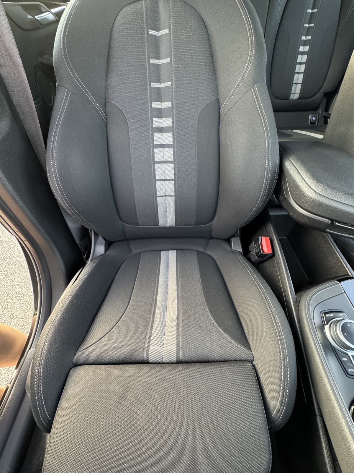 BMW X2 sDrive18d Automatik, Key less, Led, Grijana sjedala, fotografija 6