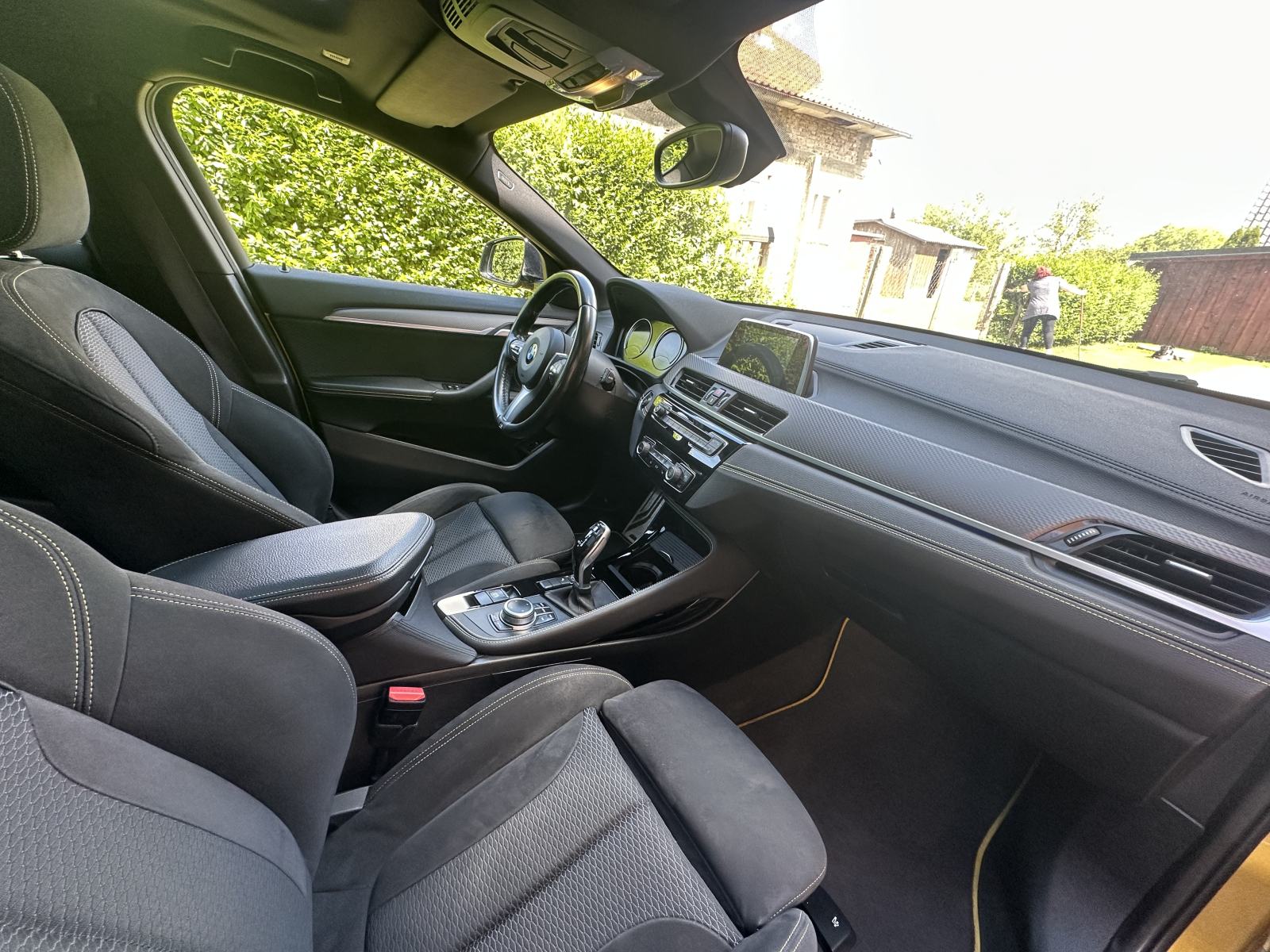 BMW X2 sDrive18d M PAKET, AUTOMATIK, PANORAMA, fotografija 10