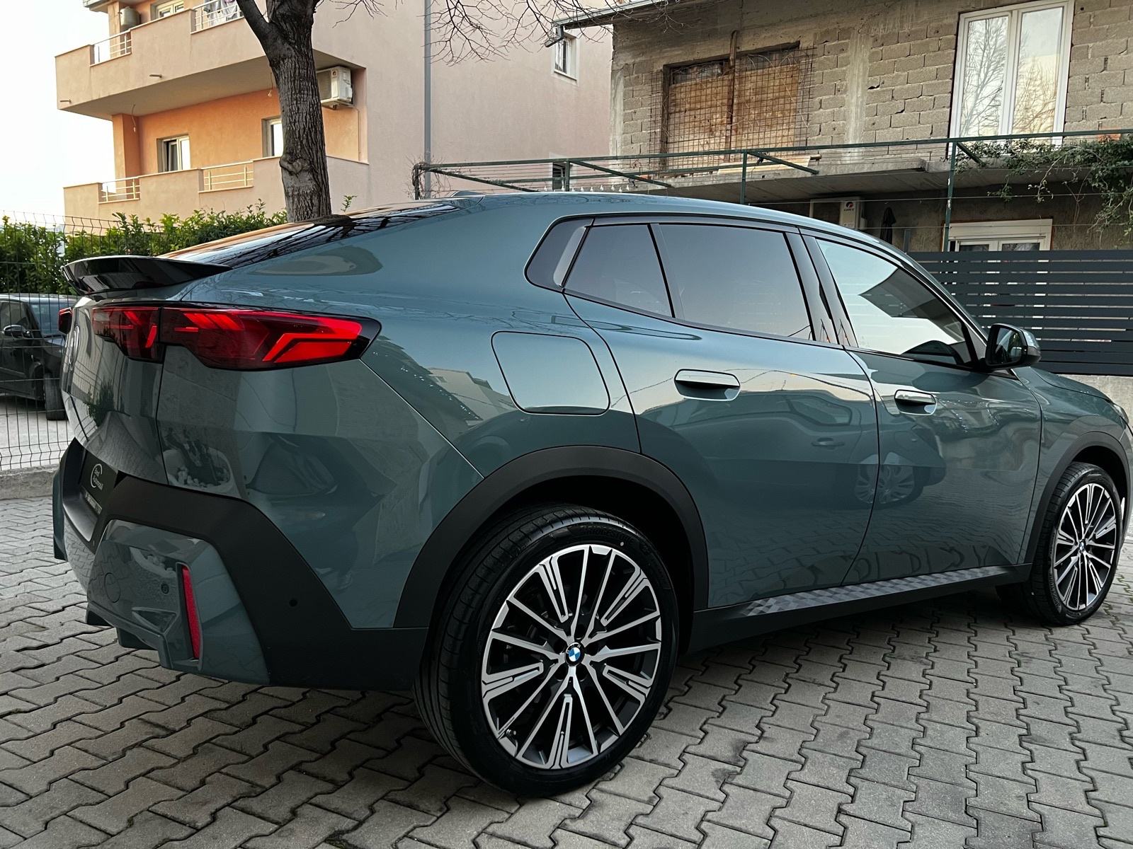 BMW X2 sDrive18d Steptronic, Sport, u sustavu PDV, fotografija 4