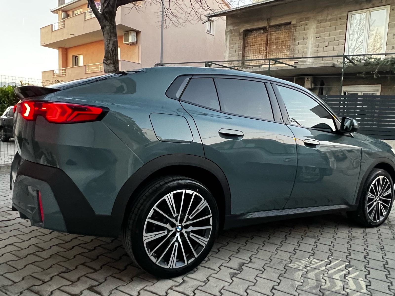 BMW X2 sDrive18d Steptronic, Sport, u sustavu PDV, fotografija 10