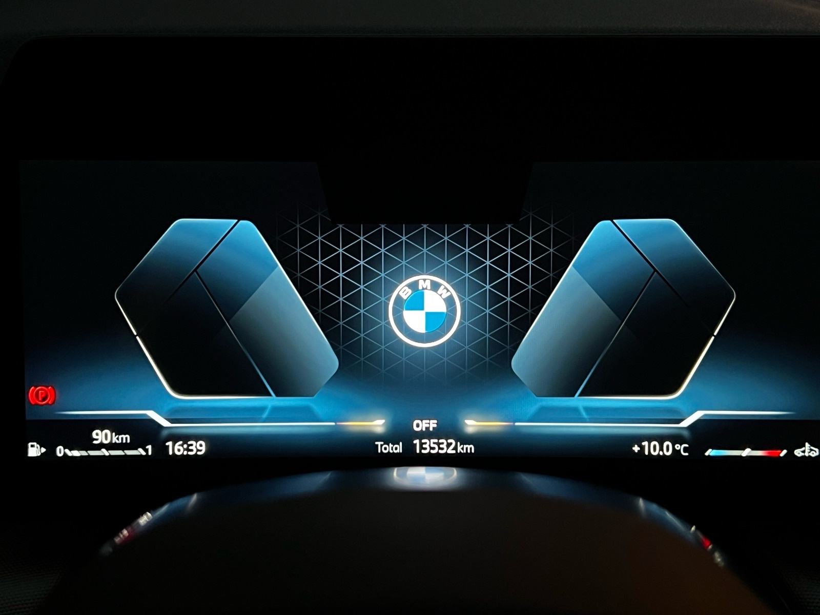 BMW X2 sDrive18d Steptronic, Sport, u sustavu PDV, fotografija 17