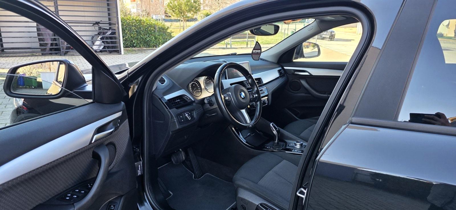 BMW X2 sDrive18i M automatik, fotografija 10