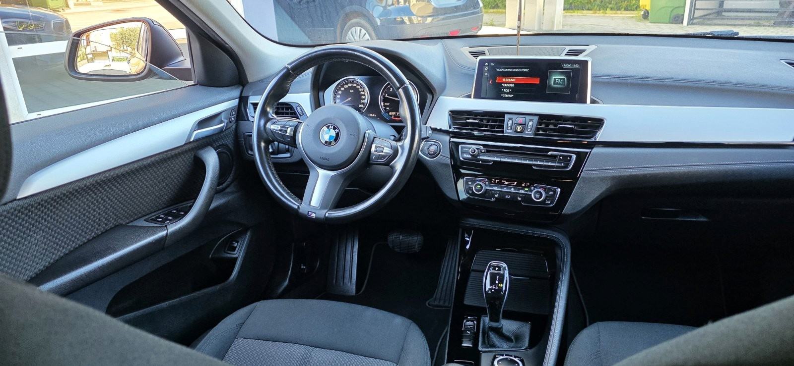 BMW X2 sDrive18i M automatik, fotografija 11