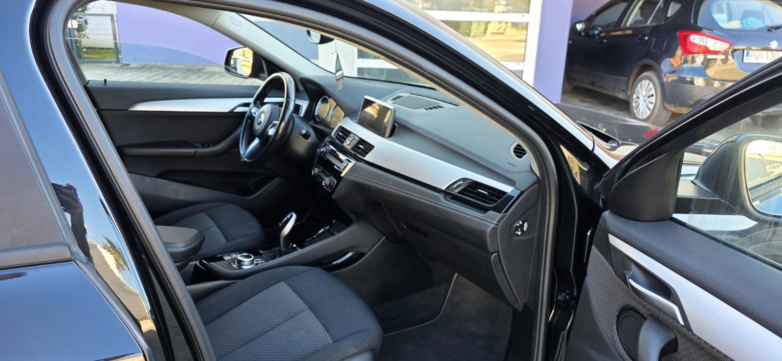 BMW X2 sDrive18i M automatik, fotografija 14