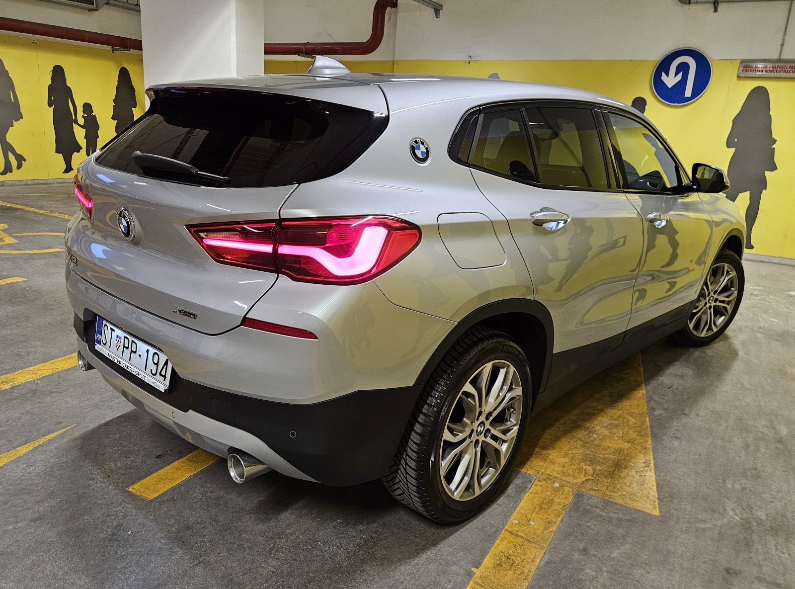 BMW X2 xDRIVE18d X-LINE • AUTOMATIK 8G • 4x4 • KAO NOVO • JAMSTVO, fotografija 3