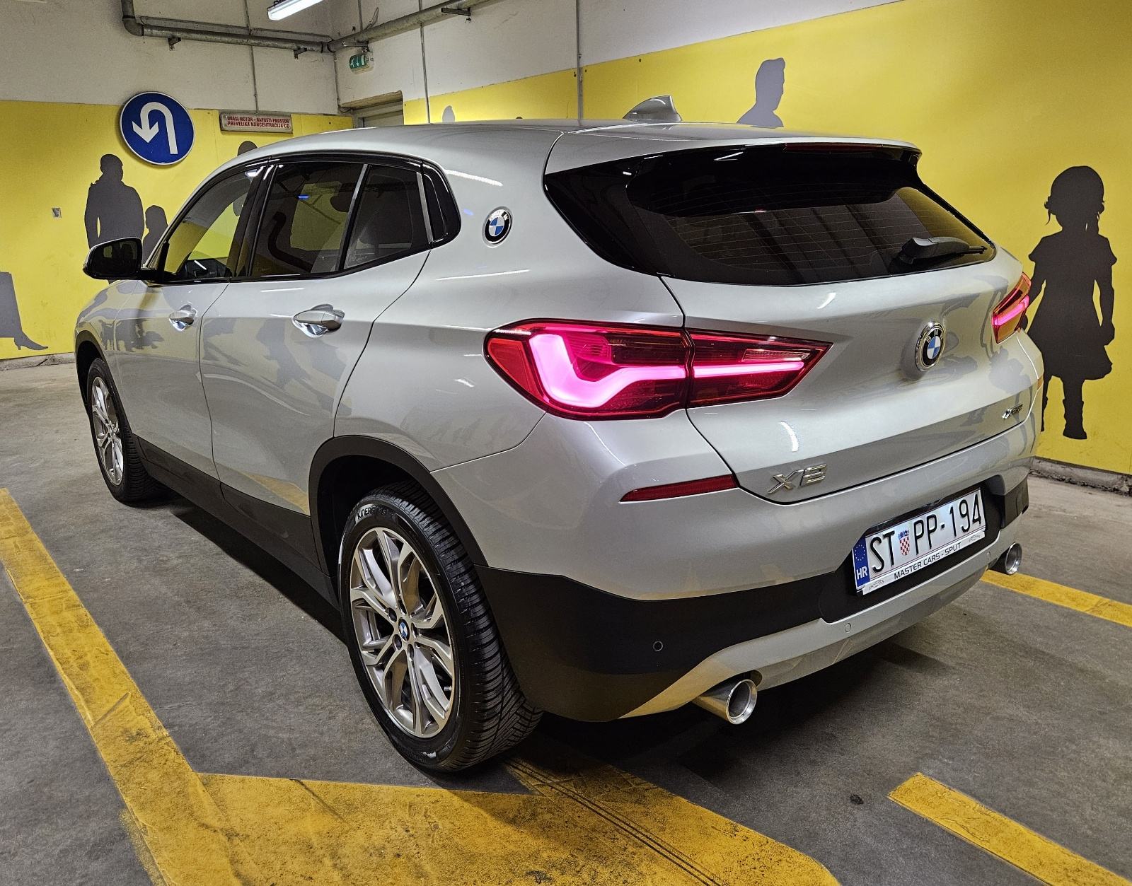 BMW X2 xDRIVE18d X-LINE • AUTOMATIK 8G • 4x4 • KAO NOVO • JAMSTVO, fotografija 9