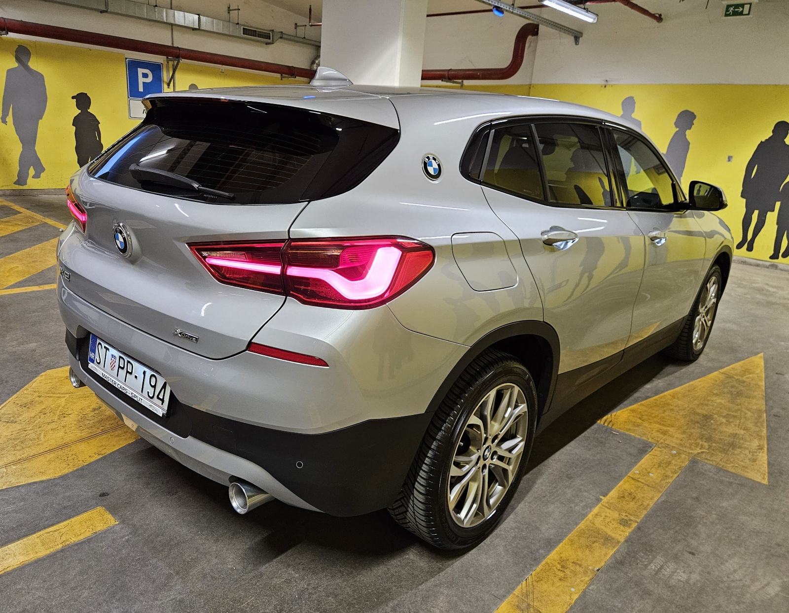 BMW X2 xDRIVE18d X-LINE • AUTOMATIK 8G • 4x4 • KAO NOVO • JAMSTVO, fotografija 8