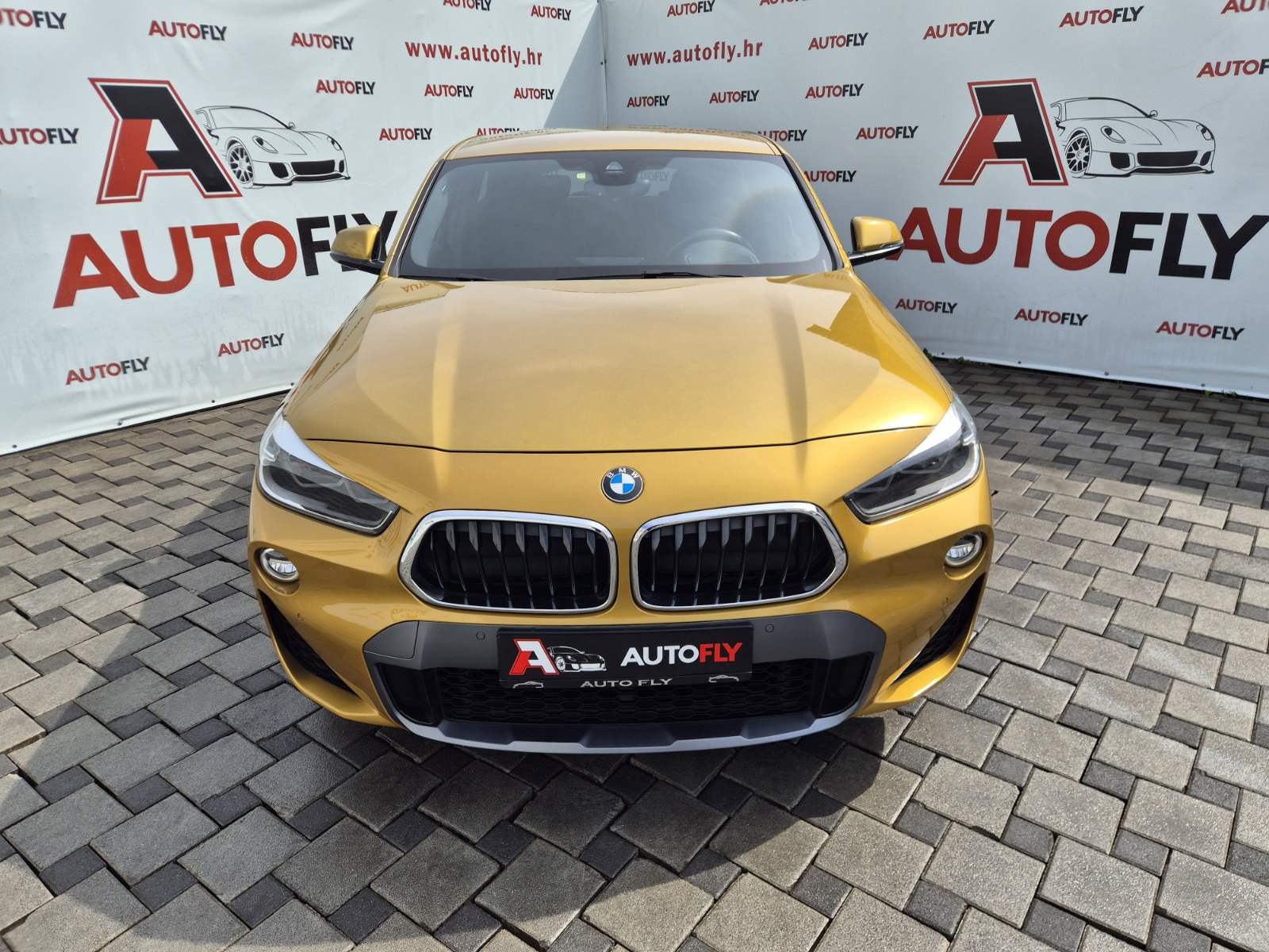BMW X2 xDrive25d M-Paket, Led, Navigacija, Head UP, Kamera, 19", fotografija 2