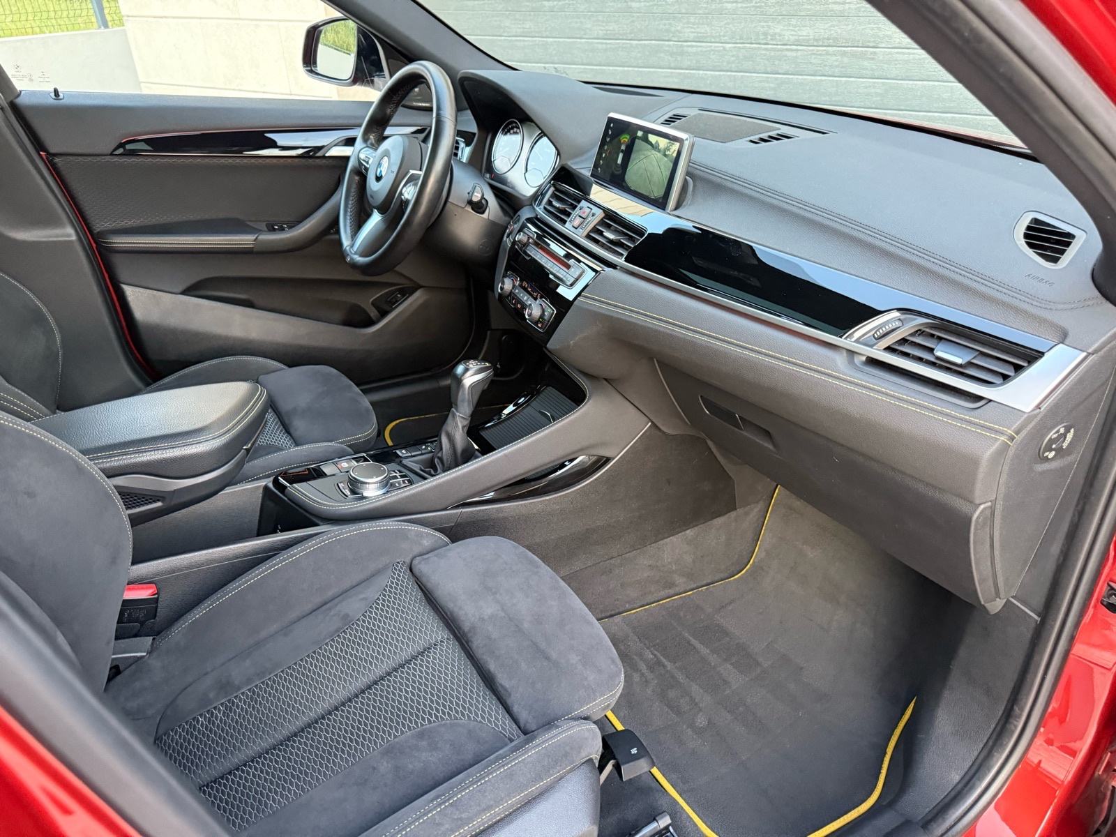 BMW X2 xDrive25d - M Sport - Aut . Panorama -Kamera - Keyless - HUD, fotografija 14