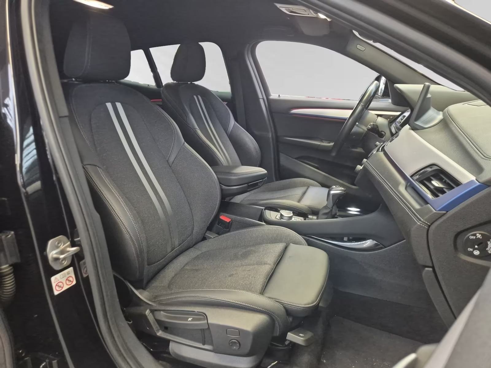 BMW X2 xDrive25e M SPORT PHEV WLTP 60KM NAVI PDC LED WEBASTO, fotografija 11